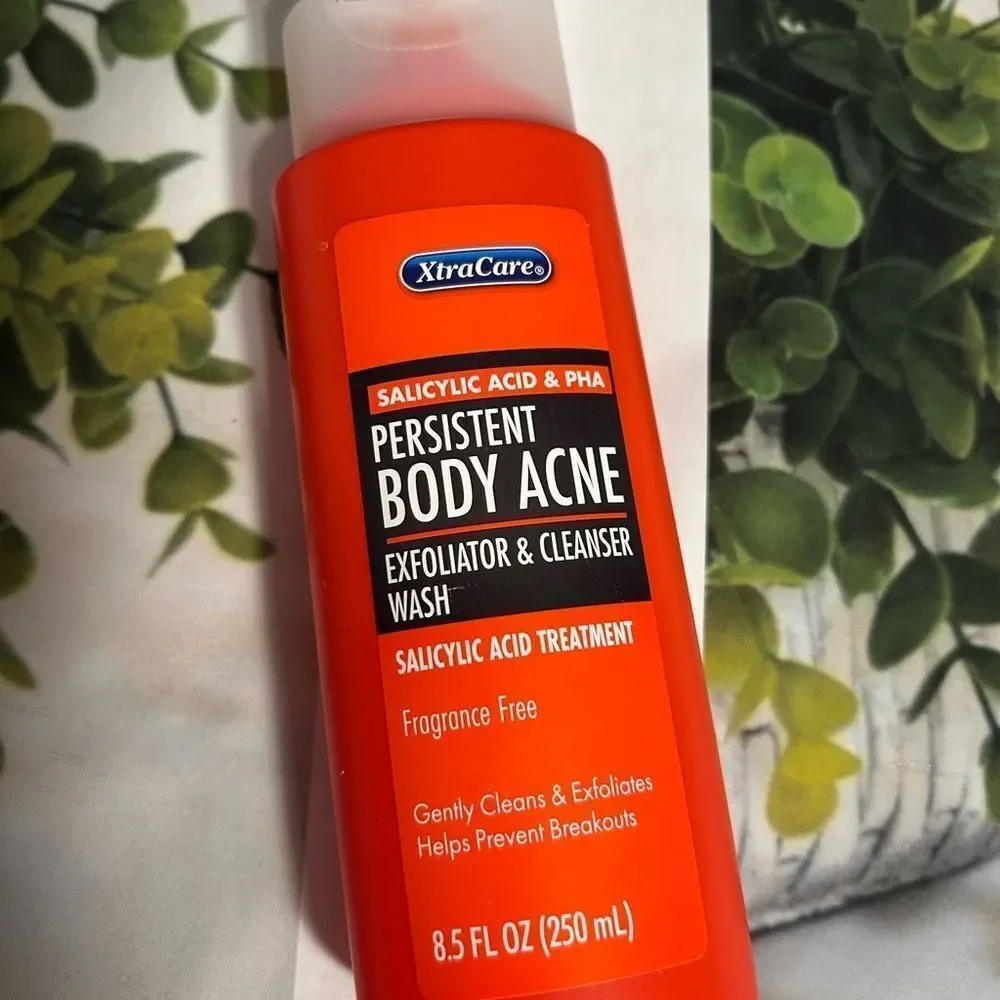 Red Body Acne Exfoliator & Cleanser